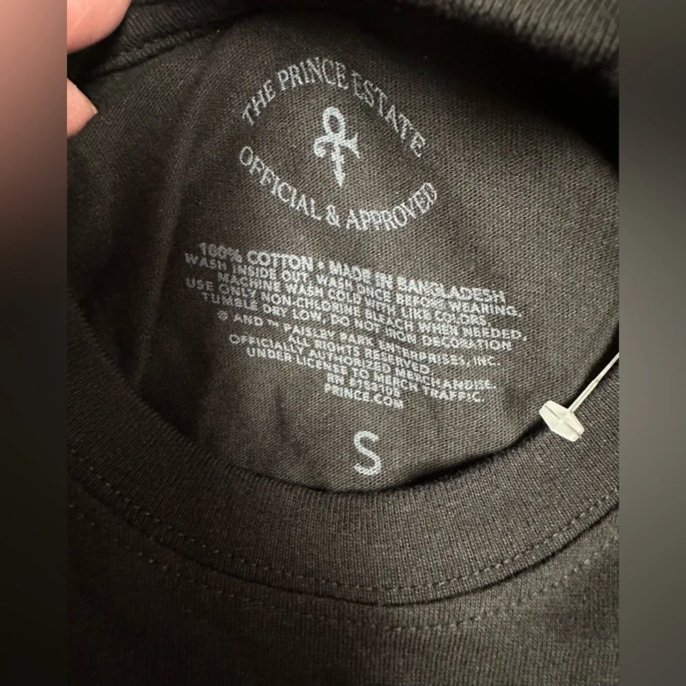 Purple Rain Tour Band Graphic Tshirt - Picture 4 of 5